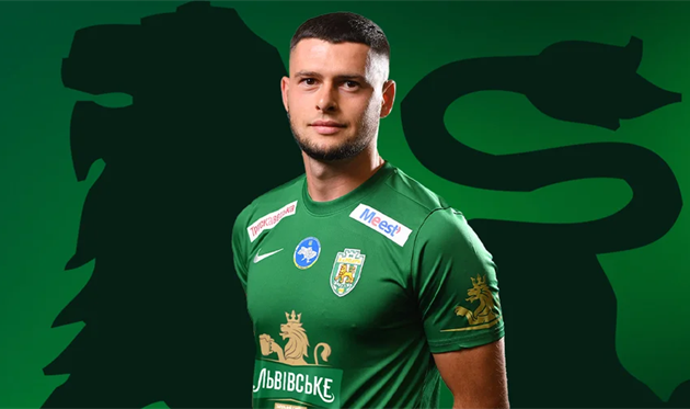 Bogdan Weeklyak, FC Carpathians Lviv