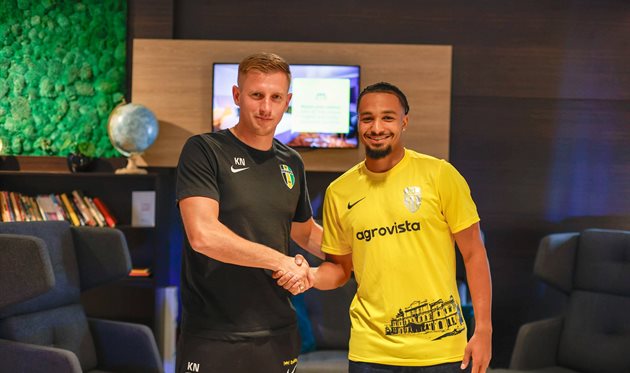 Cyril Nesterenko and Hussin Tuati, fco.com.ua
