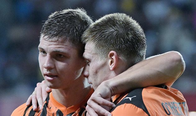 Бондар та Очеретько, Шахтар