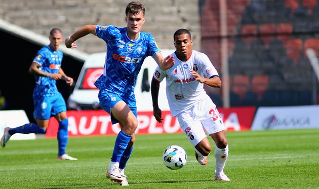 Taras Mikhavko and Denis Ndukve, fcDynamo.com