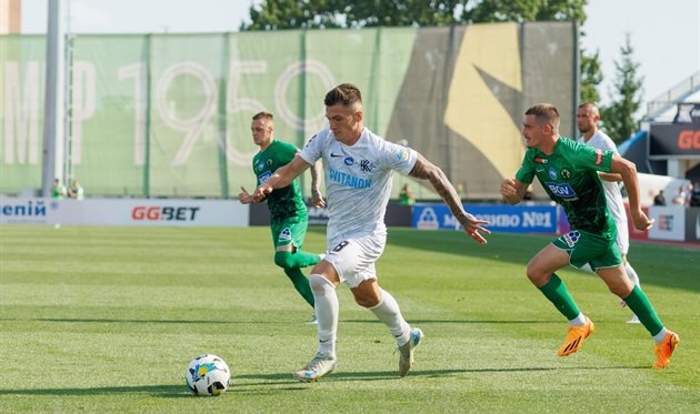 Владислав Велетень, ФК Колос