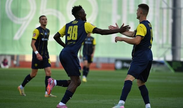 Металіст 1925 — Оболонь, фото ФК Металіст 1925