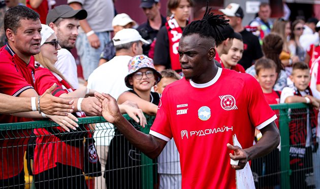 Бакарі Конате вже завоював симпатії криворізьких вболівальників / Фото: ФК Кривбас