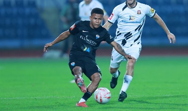 Робін Гонсалес, Pixsell