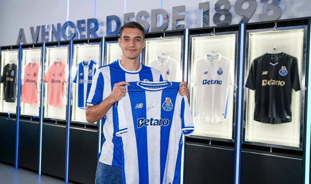 Якуб Ківьор, Порту