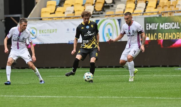 Рух — Епіцентр, ФК Рух