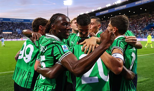 Сассуоло святкує гол у ворота Лаціо, getty images