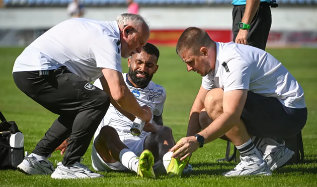 Арі Моура, ФК Металіст 1925