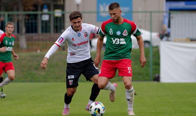 Локомотив Київ - Верес, НК Верес