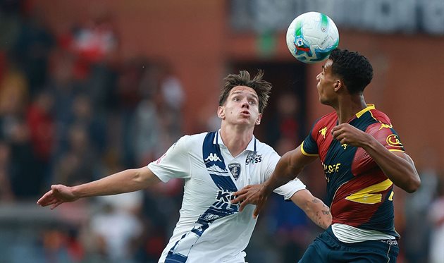 Bogdan Popov (left), Getty Images