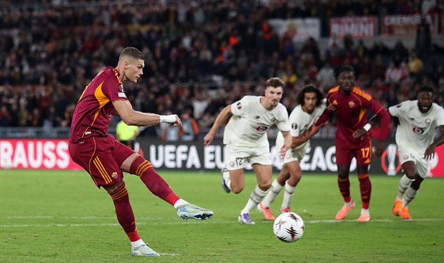 Довбик, getty images