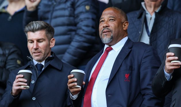 Джон Барнс (справа), Getty Images