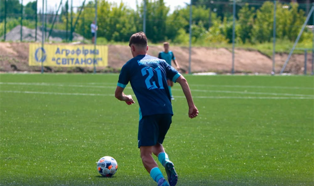 Чайка - Пенуел, ФК Чайка