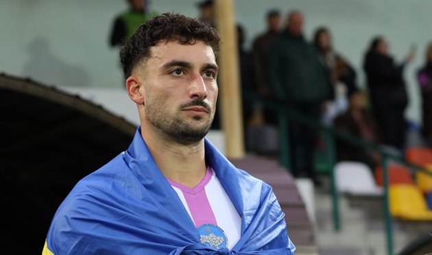 Ніл Кош, ФК Епіцентр