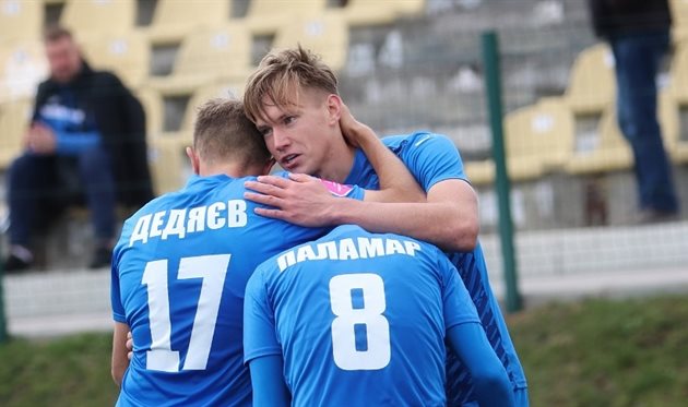 Вікторія - Металург, ФК Вікторія