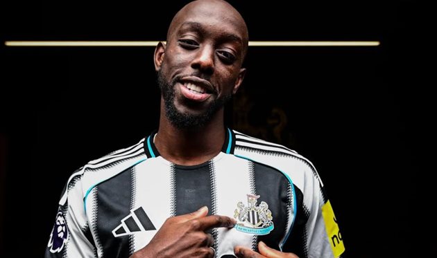  Йоан Вісса  Newcastle United 