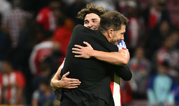 Diego Simeone and Julián Alvarez, getty images