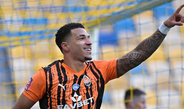 Еліас, Шахтар