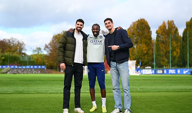 Тюрам (по центру) на сьогоднішньому тренуванні Інтера, getty images