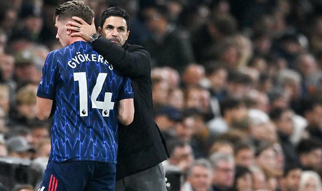 Mikel Arteta and Victor Yokeres, getty images