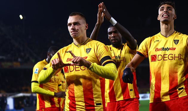 Нікола Штулич із гравцями Лечче святкує гол, Getty Images