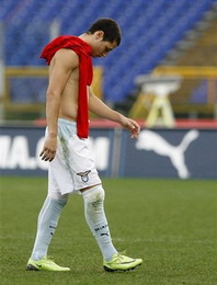 Сарате расстроен. Неудивительно, АР