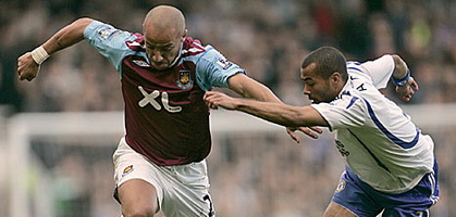 Фобер против Эшли Коула, dailymail.co.uk