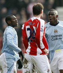 Разборки Дилэпа и ребят из Манчестера, АР