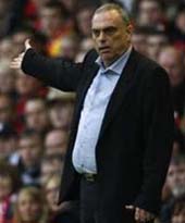 Аврам Грант, Reuters