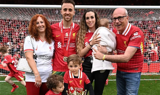 Родина Жоти, фото з соцмереж Жоти