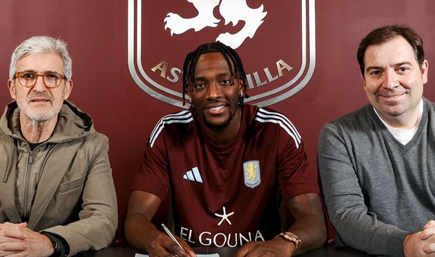 Фото ФК Астон Вілла