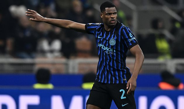 Дензел Думфріс, getty images