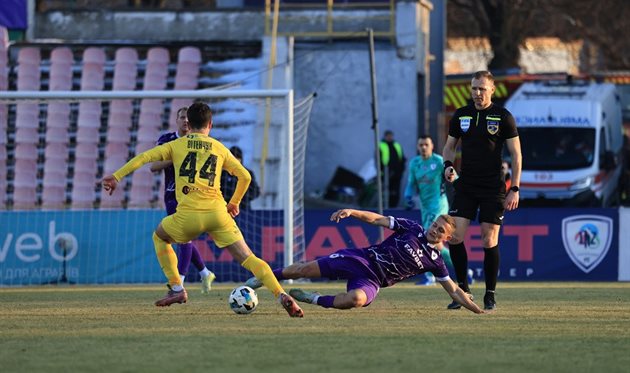 ЛНЗ — Буковина, ФК ЛНЗ