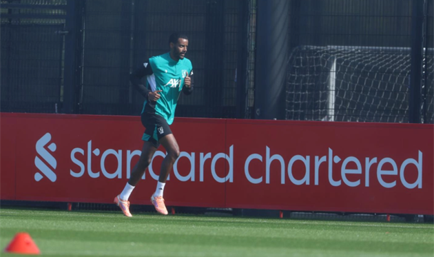 Александер Ісак, liverpoolfc.com