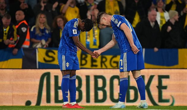 Ентоні Еланга та Віктор Йокерес, Getty Images