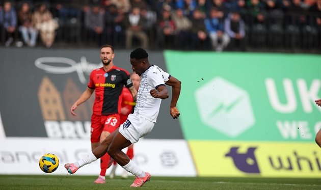 Металіст 1925 — Верес, ФК Металіст 1925