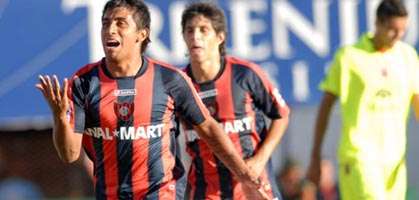 Радость игроков Сан Лоренсо, Fotobaires