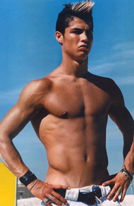 Бесподобен!  