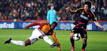 Нонда открывает счет, sabah.com.tr