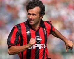 Деян Савичевич