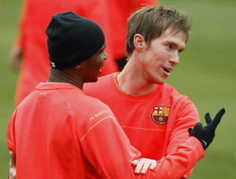 Это'О подбадривает Глеба, АР