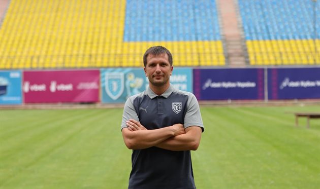 Романенко Володимир, Вікторія