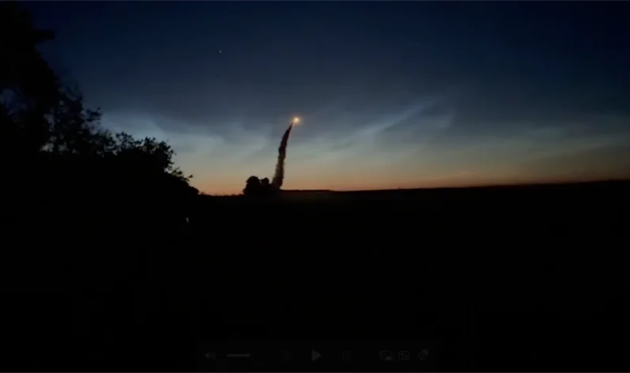 Запуск ракети FP-5 «Фламінго», Скриншот