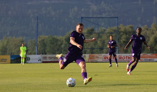 ЛНЗ, fc-lnz.com