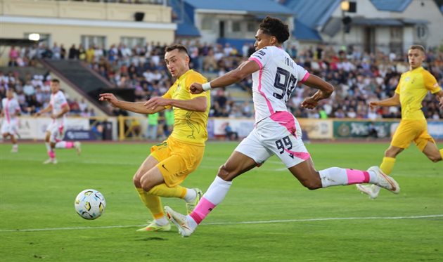 Епіцентр — Лівий Берег, ФК Епіцентр