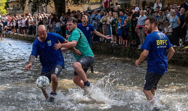 Річковий футбол, getty images