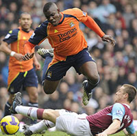 Очередной пролет МанСити, фото РА