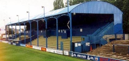 Гораздо роднее, чем ультрасовременная арена