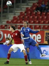 Аггер против Гекаса, Reuters