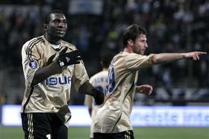 Праздник для Ньянга и рутина для Цана, AP